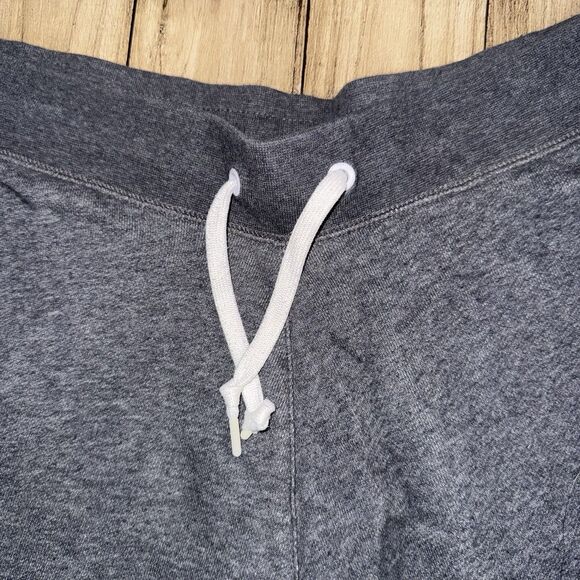 Women’s Nike XL Gray Shorts - Picture 4 of 9